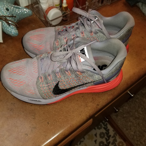 Nike Shoes - Nike sneakers